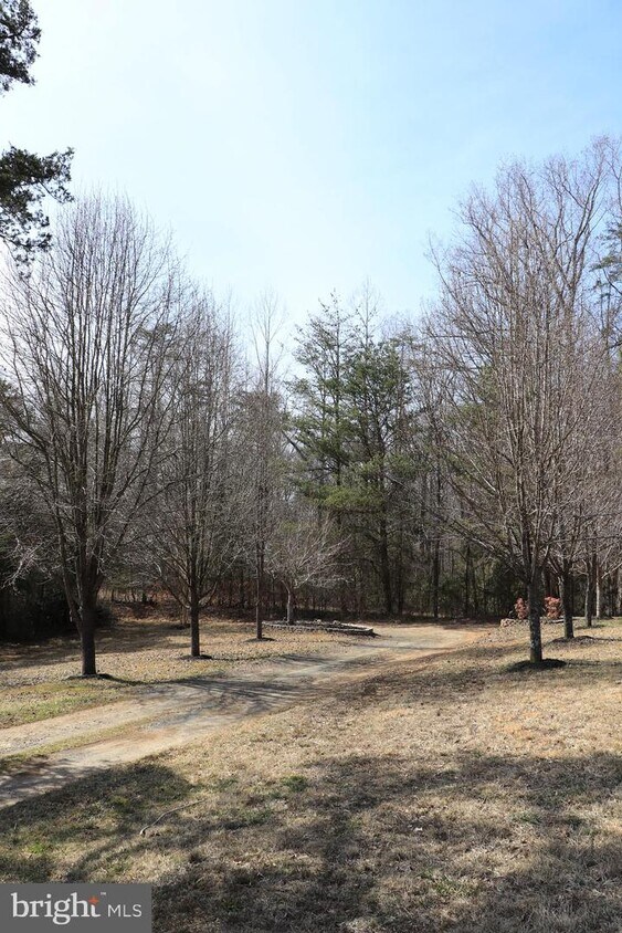 Primary Photo - 9359 Paradise Rd