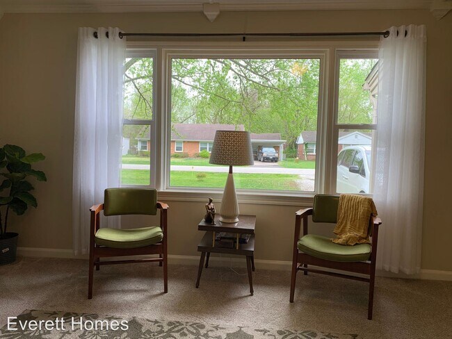 Foto del edificio - 3 br, 2 bath House - 2059 East Cinderella St