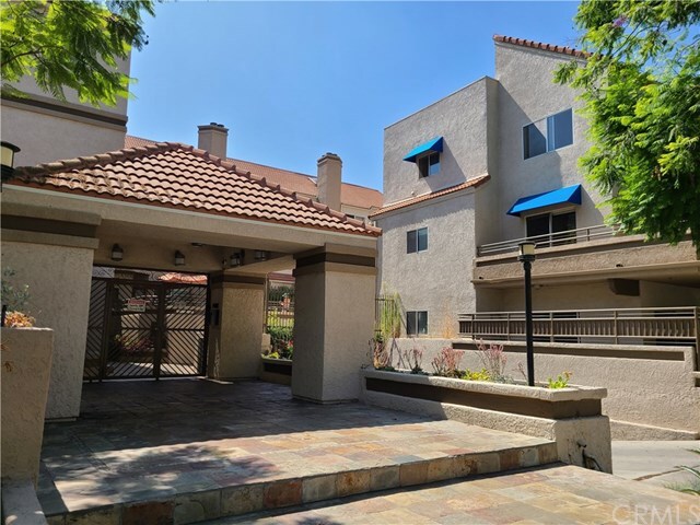 Building Photo - 501 E Del Mar Blvd