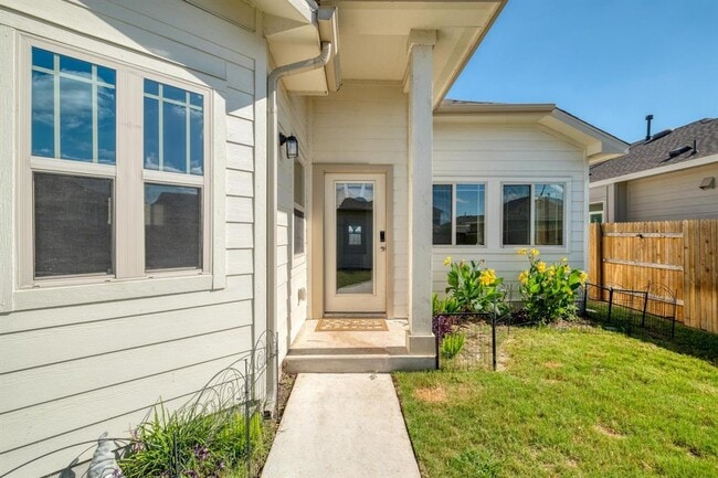 Foto del edificio - 244 Driftwood Ln