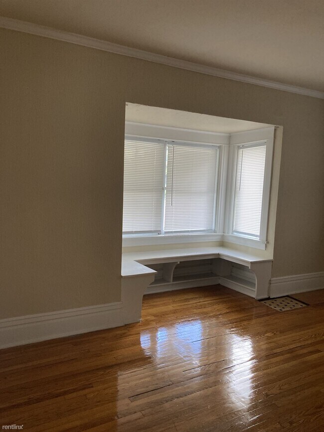 Foto del edificio - 3 br, 1.5 bath House - 902 W Lovell St Ava...