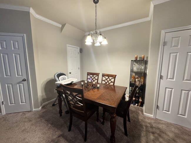 Foto del edificio - 400 Glenhaven Ln