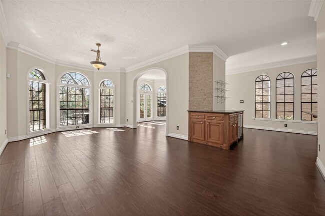 Building Photo - 12625 Memorial Dr