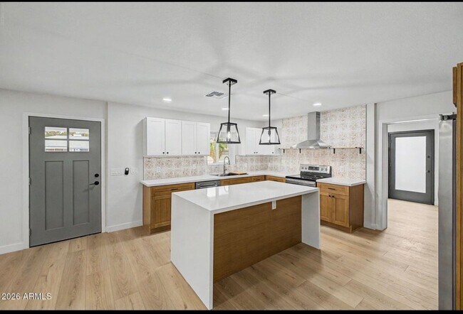 Foto del edificio - 3302 W Pierson St