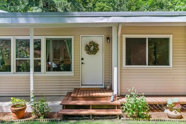 Building Photo - 4 bedroom in Issaquah WA 98027