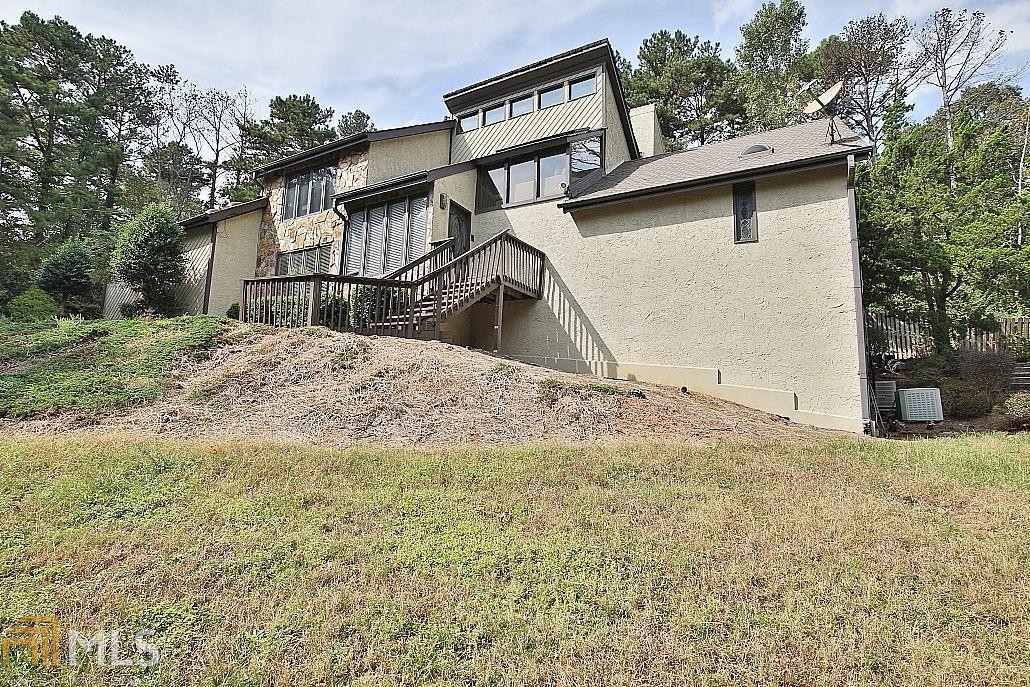 Primary Photo - 3350 Spalding Dr