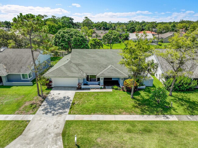 Building Photo - 14544 Autumn Ave
