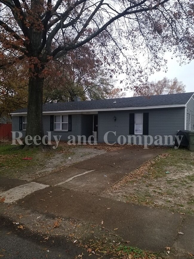 Building Photo - 4523 E Mallory Ave