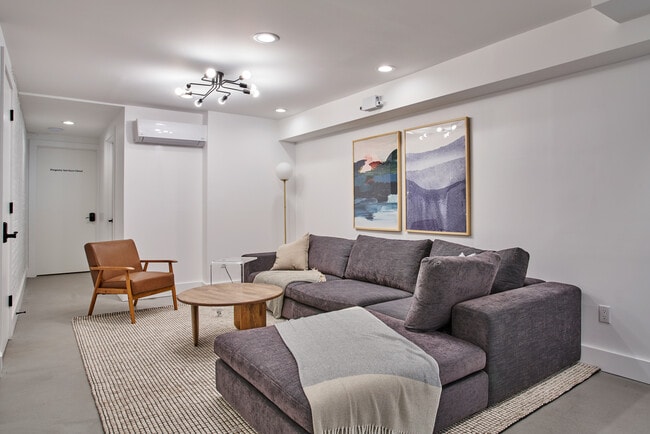 Building Photo - Williamsburg House by Outpost