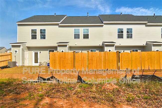 Foto del edificio - 215 Northwood St