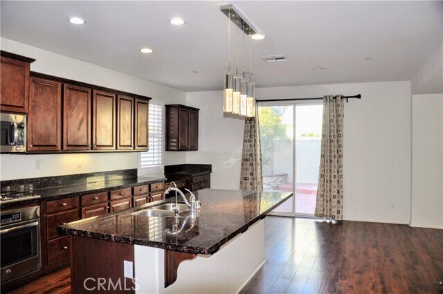 Building Photo - 6549 Cadenza Dr