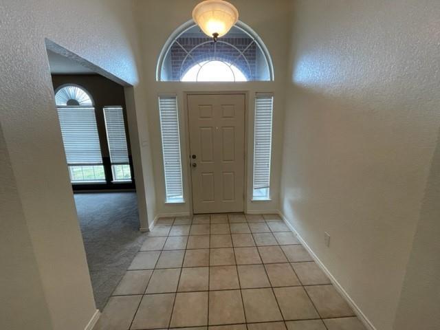 Building Photo - 12320 Rolling Ridge Dr