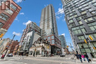 Building Photo - 108 Peter St