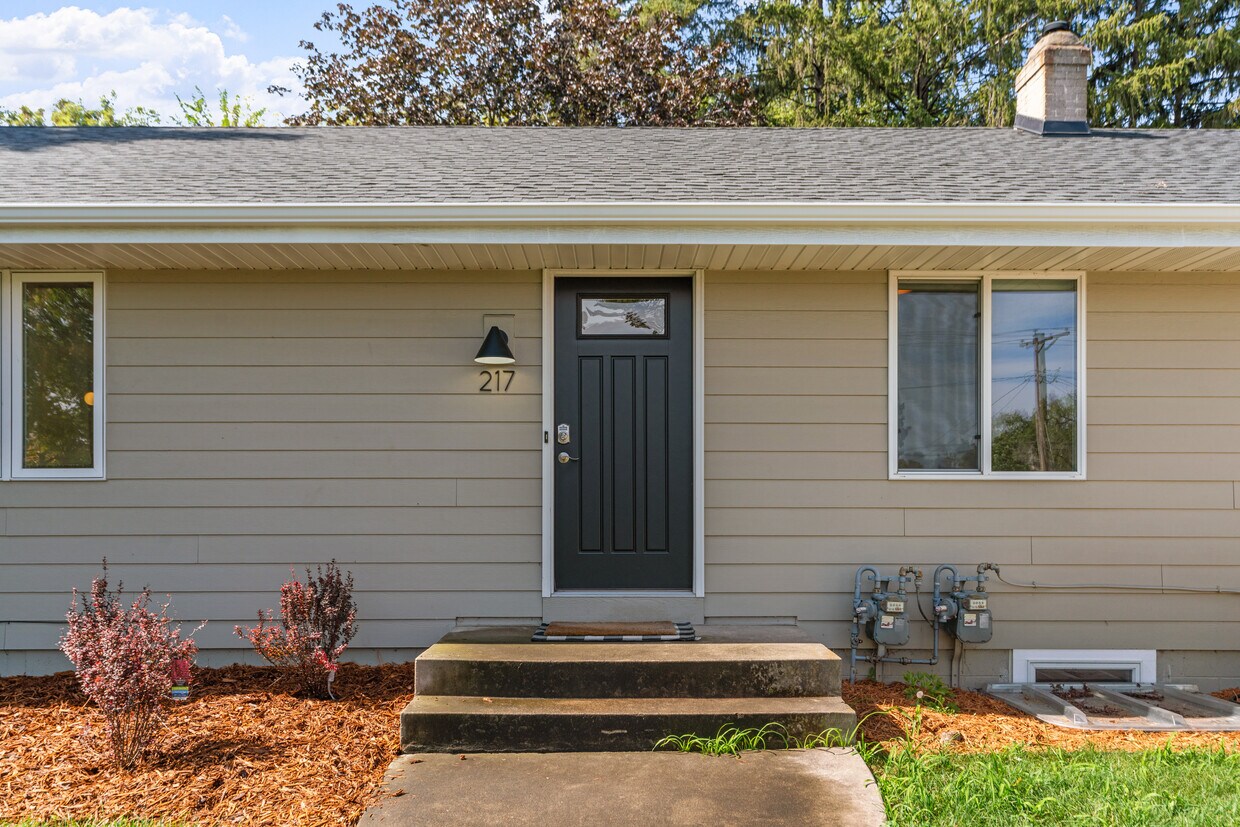 Welcome home! This beautiful renovated property is in the Wayzata school district. - 217 Zachary Ln N