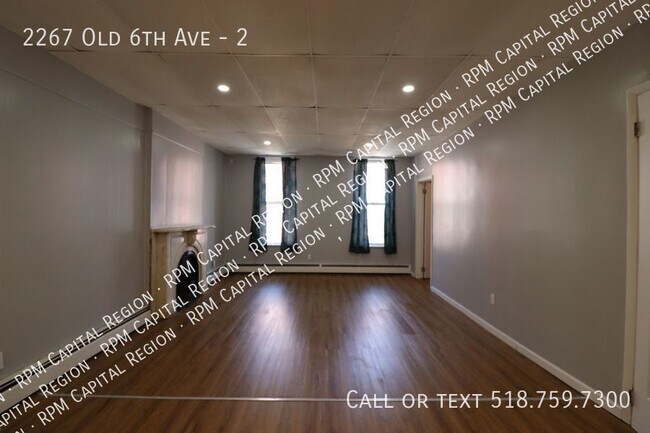 Foto del edificio - 2267 Old 6th Ave