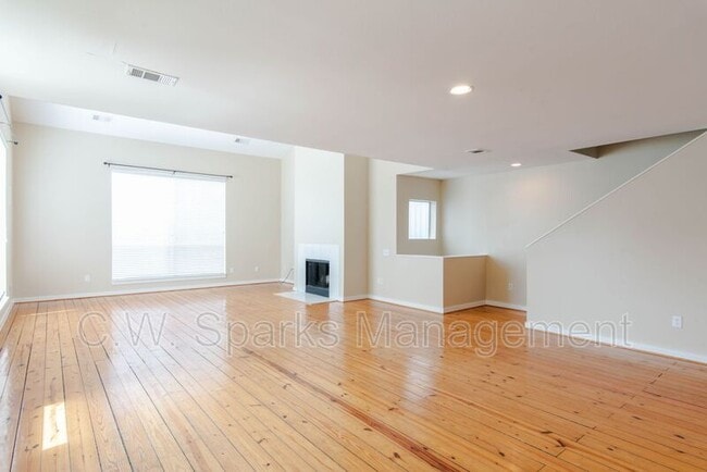 Photo - 2724 Shelby Ave House