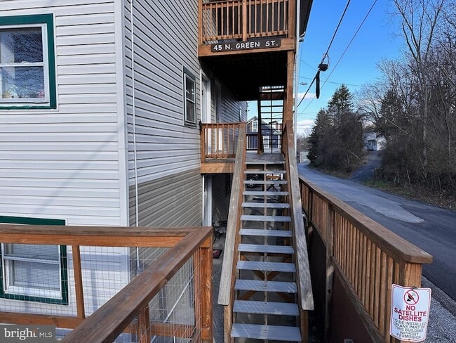 Building Photo - 45 N Green St