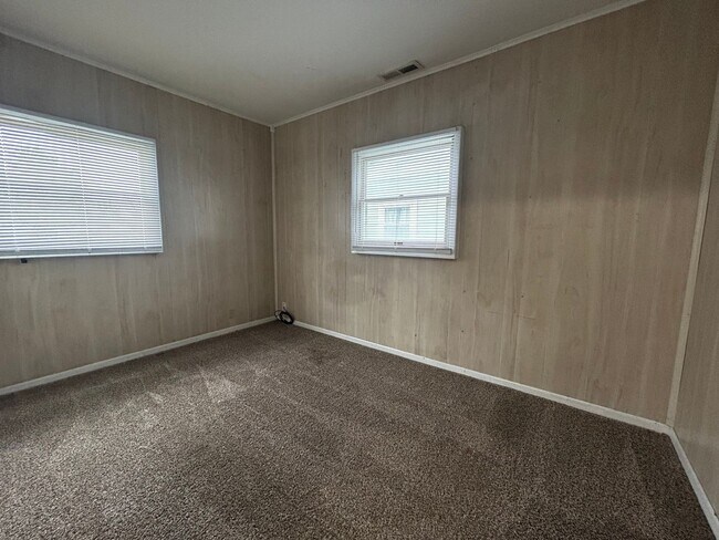 Foto del edificio - Nice 2 Bedroom / 1 Bathroom Unit - Great L...