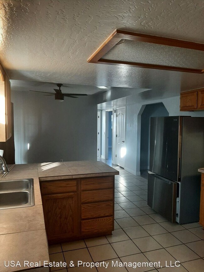 Foto del edificio - 4 br, 2 bath House - 1255 W. Summer Trail