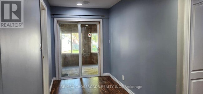 Building Photo - 39 Reid St