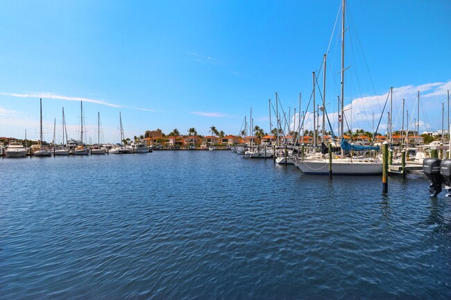 Furnished Huge Double sized Condo Overlook... - Furnished Huge Double sized Condo Overlook...