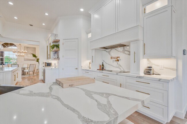 Foto del edificio - 3776 Isles Vista Blvd