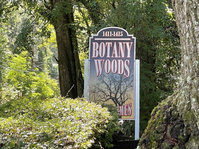 Building Photo - Botany Townhomes