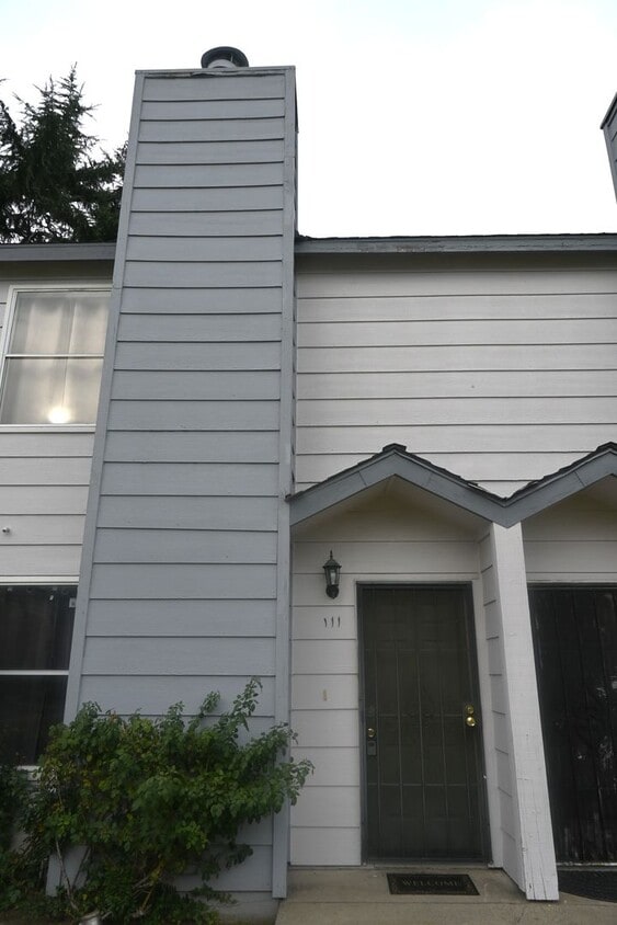 Photo - 8272 Center Pkwy (Sacramento, CA)