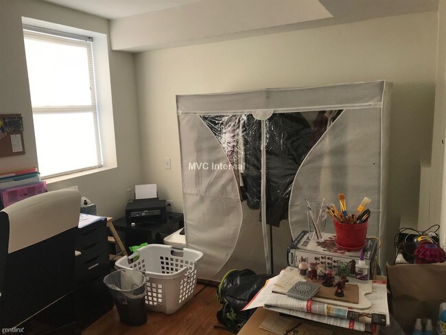 Foto del edificio - 1 br, 1 bath  - 10 Brainerd Rd Apt 12A