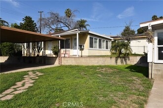Building Photo - 1239 E Maplegrove St