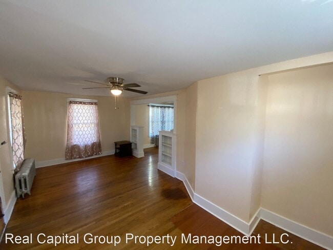 Building Photo - 4 br, 1 bath House - 215 5th St