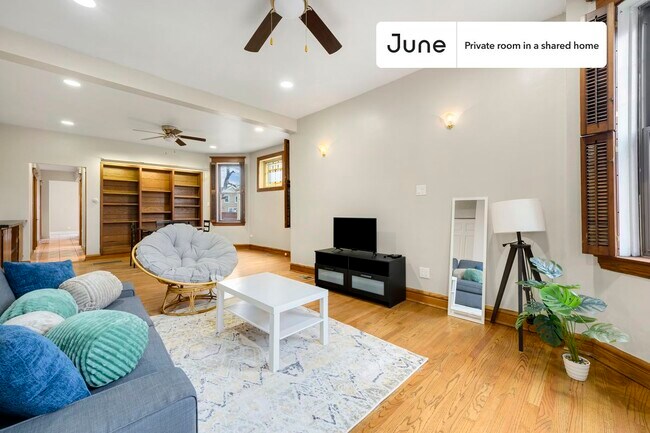 Foto del edificio - Room in Shared 2 bed/2 bath home