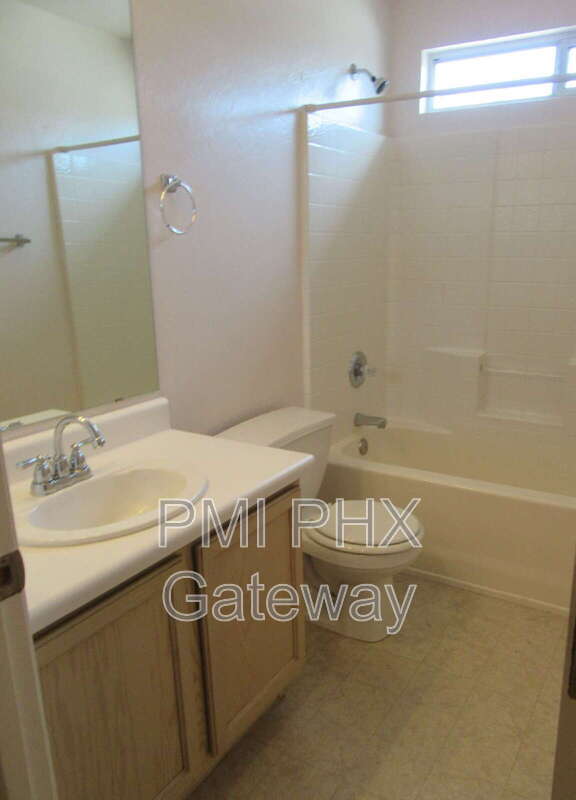 Building Photo - 2619 E Shannon St