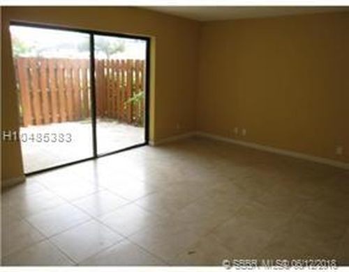 Building Photo - 7925 Tam Oshanter Blvd