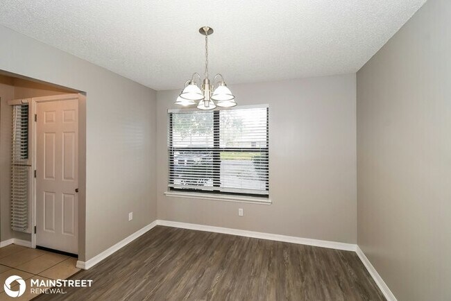 Foto del edificio - 1352 Shearwater Dr, Jacksonville, FL 32218