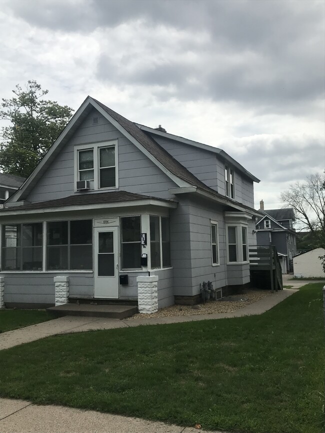 Front of duplex - 684 Hawthorne Ave E