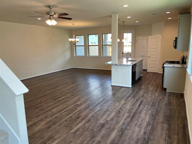 Foto del edificio - 5519 Evanston Ln