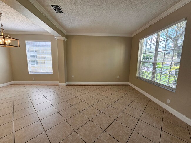 Foto del edificio - 4 bedroom 2.5 bath home in Wesley Chapel