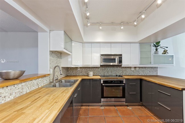 Foto del edificio - 1145 99th St