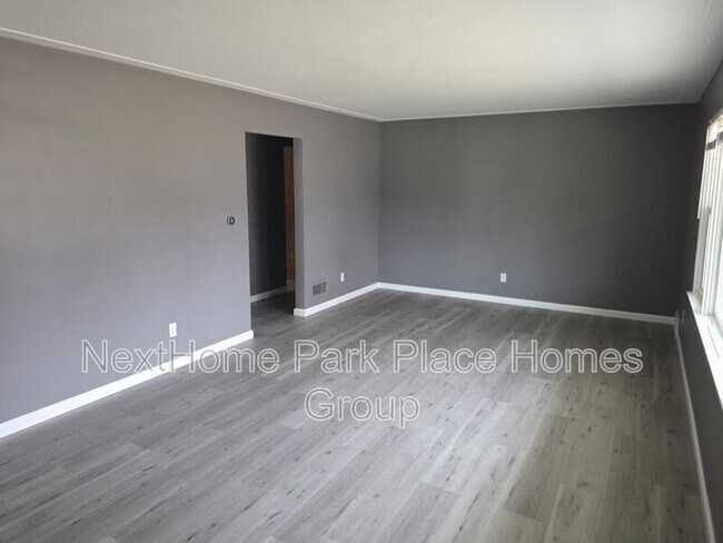 Foto del edificio - 3000 Dartmouth Dr