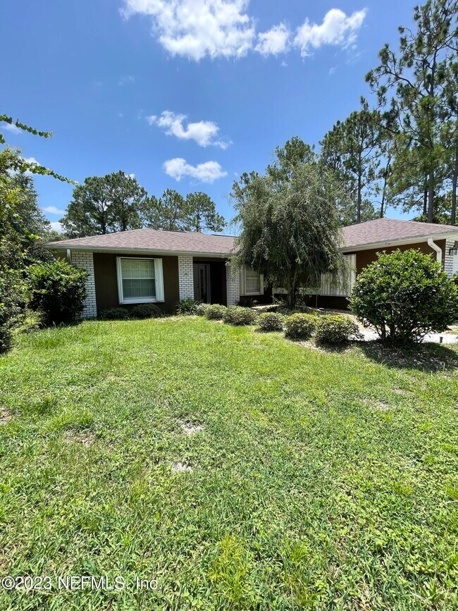 Building Photo - 26 Woodbury Dr