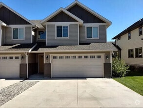 Building Photo - 2945 Warbler Way