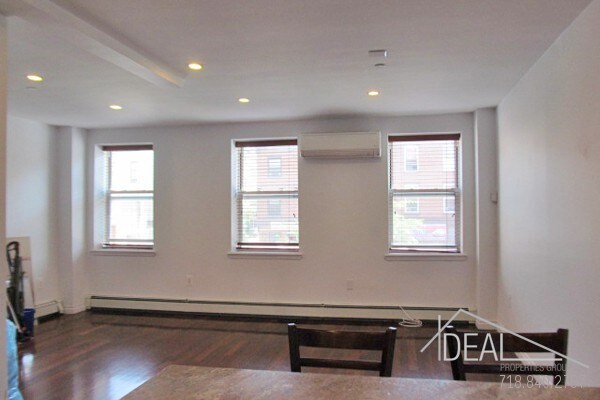 Primary Photo - 554 Vanderbilt Ave