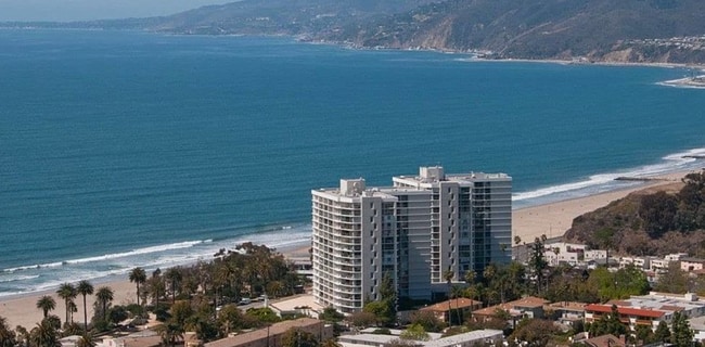 Photo - 201 Ocean Ave (Santa Monica, CA) Apartment