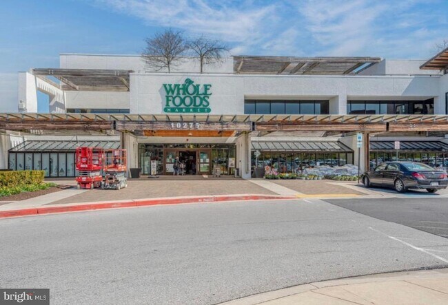 Foto del edificio - 10205 Wincopin Cir