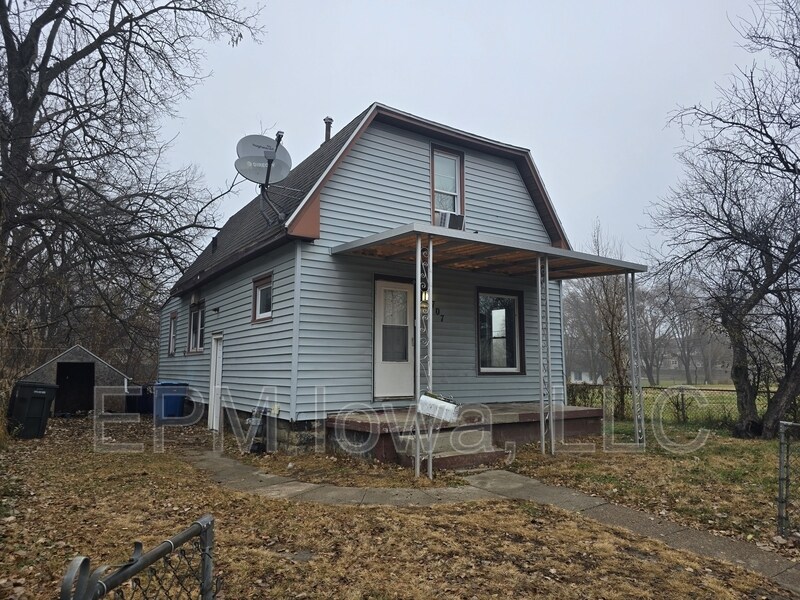 Foto principal - 707 Webster St