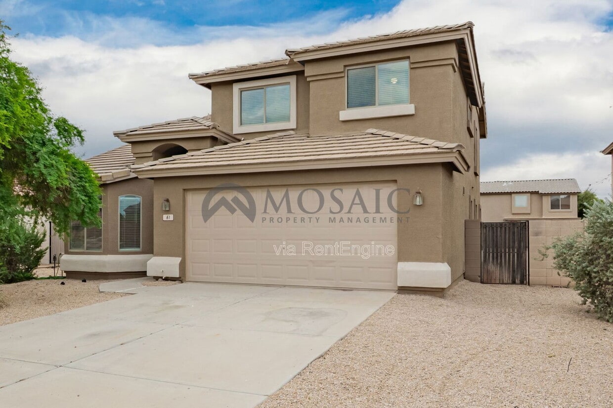 Foto principal - 61 W Hereford Dr