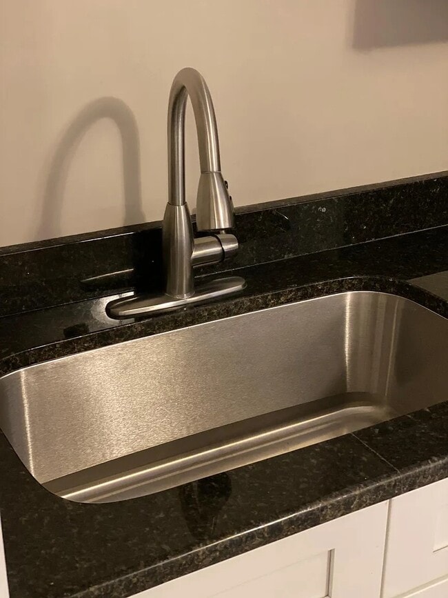 Foto del edificio - 25 S West End Ave