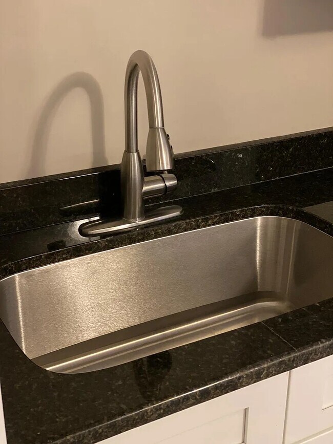 Foto del edificio - 25 S West End Ave