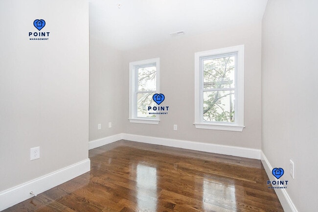 Building Photo - 220 Havre St